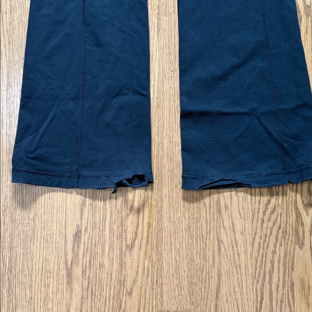 Lululemon pants - Picture 6 of 9